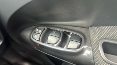 Nissan Juke 1.5 dCi N-Connecta 5dr Diesel Hatchback